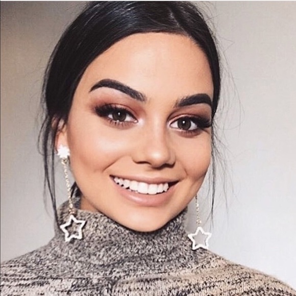 New✨ Silver Rhinestone Star & Moon Drop Earrings - Picture 3 of 8